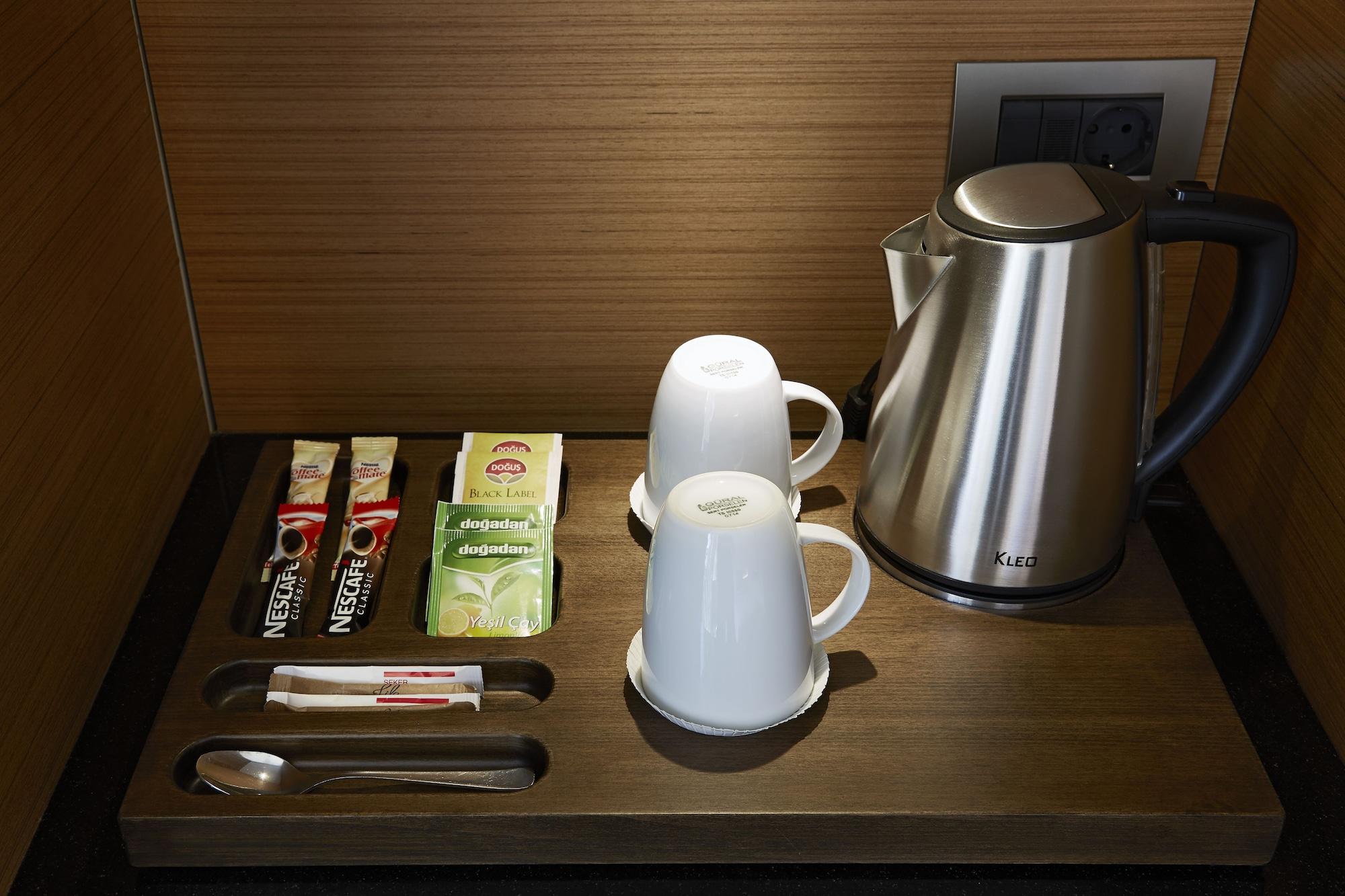 Milport Hotel Levent Istanbul Bagian luar foto