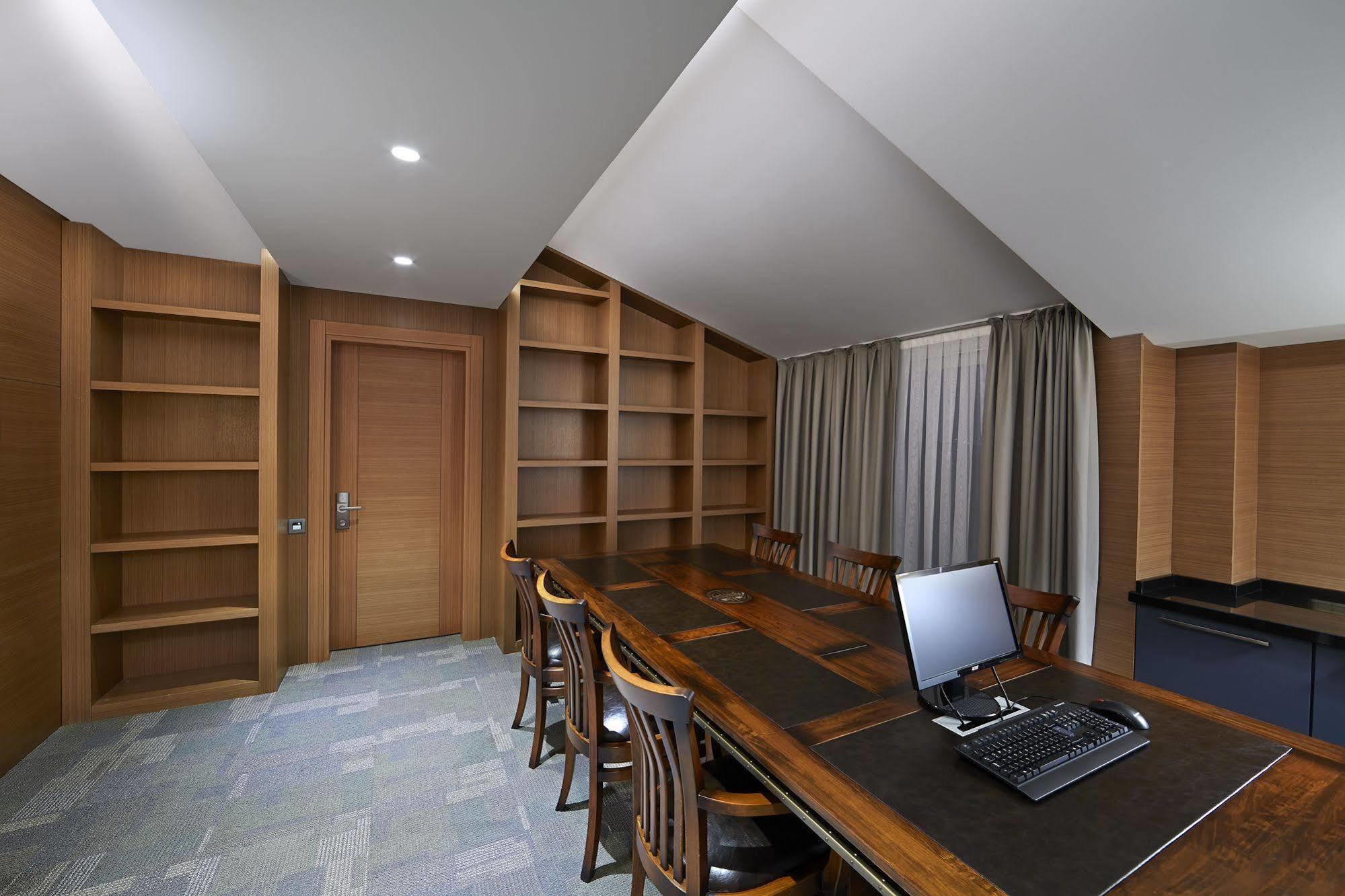 Milport Hotel Levent Istanbul Bagian luar foto